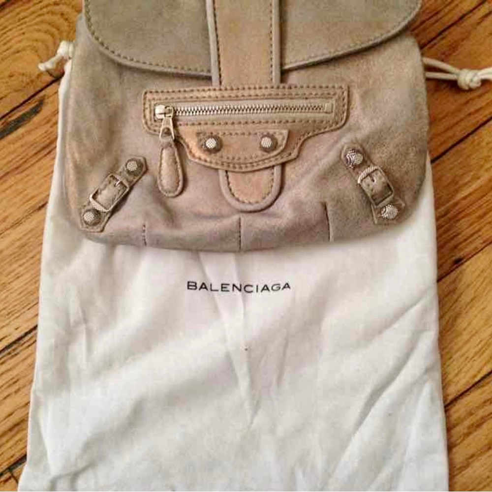 Balenciaga pouch bag with dust bag BNWT - Picture 2 of 4